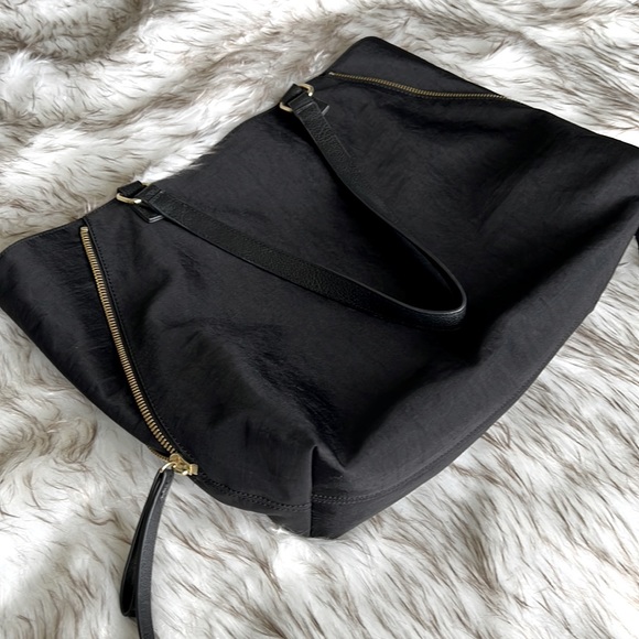 Banana Republic Shoulder Bag - Picture 2 of 5